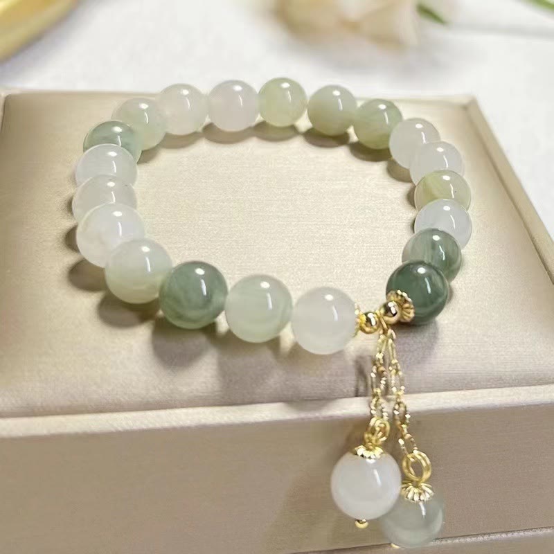 Armband Jade – Glück & Fülle & Balance, grüne und weiße Perlen elastisch
