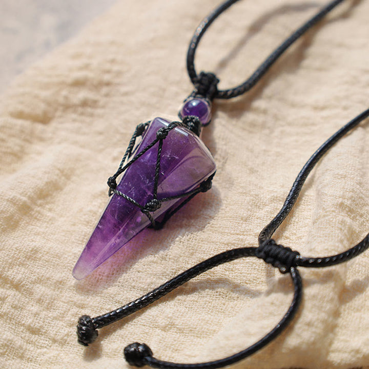 Lila Amethyst Spitze Kette Naturstein Anhänger schwarzes Lederband
