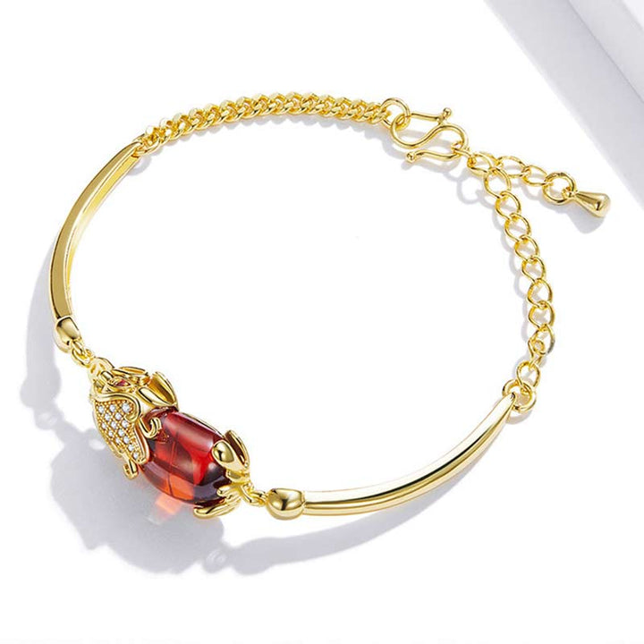 Armband Roter Achat Pixiu Glück Wohlstand goldenes Kettendesign elegantes.