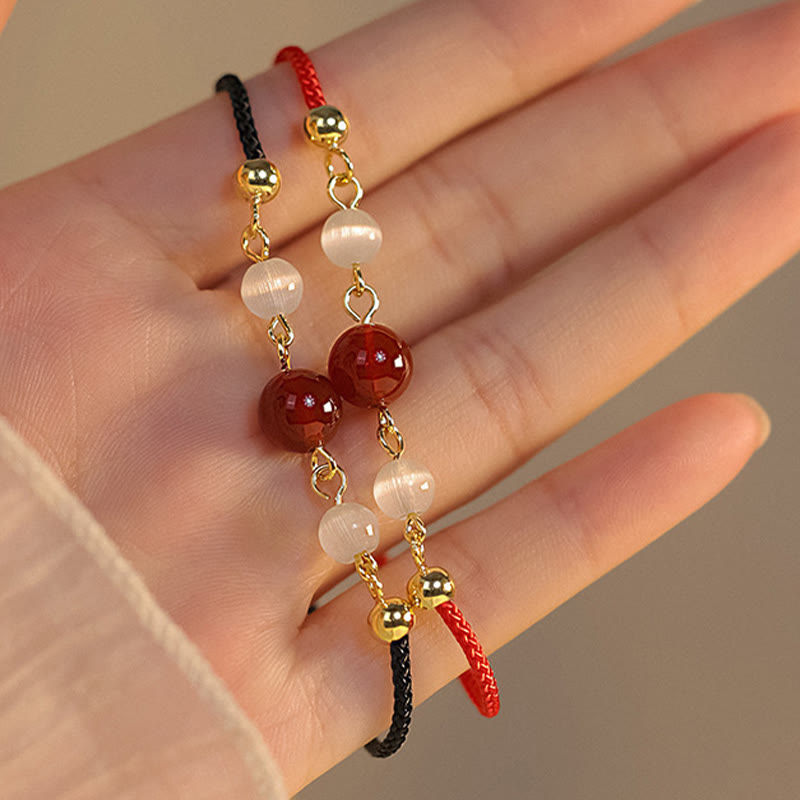 Armband Roter Achat mit Perlen goldene Verschlüsse elastisch Handgelenk