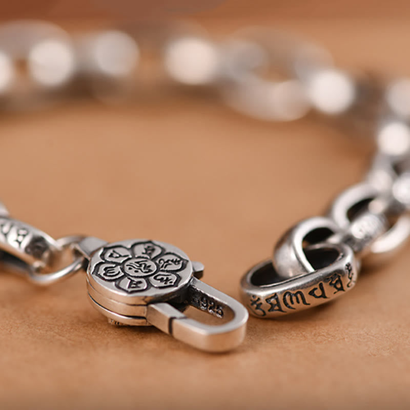 Silbernes Armband Kupfer Om Mani Padme Hum Nahaufnahme Detailansicht