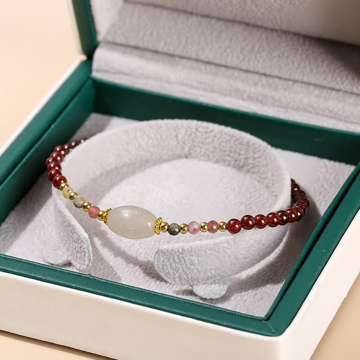Armband Granat Jade mit Perlen eleganter Schmuck in Geschenkbox