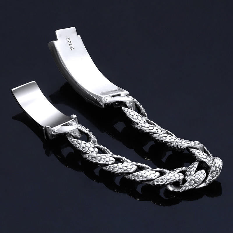 Silbernes Drachen Armband mit geflochtenen Details, Schutz und Segen.