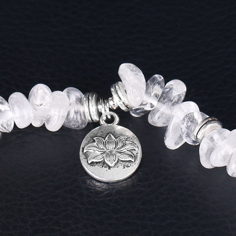 Armband Weißer Kristall Lotus – Heilung mit silbernem Lotus Anhänger