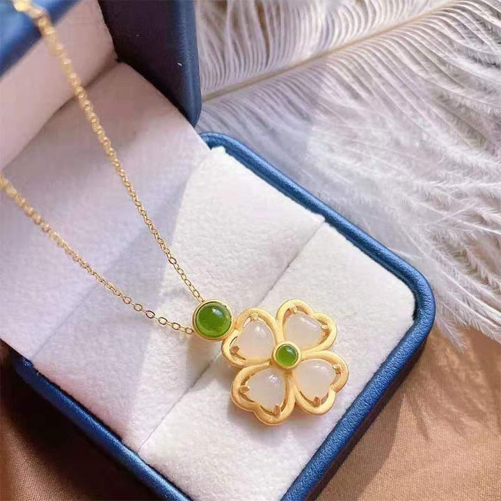 Kette Jade Kleeblatt – Wohlstand & Klarheit – Bild 2 – Kette Jade Kleeblatt Anhänger gold Naturstein Glücksbringer elegant