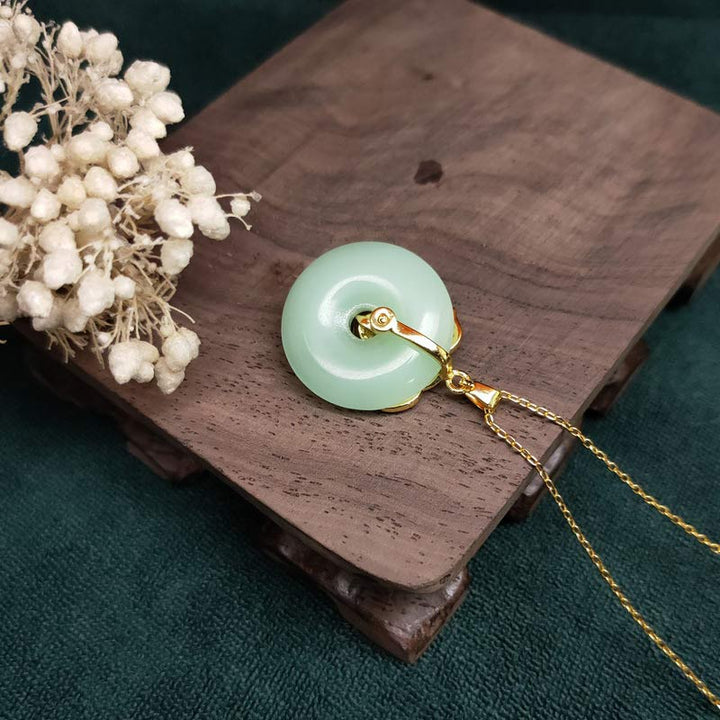 Anhänger Kette Tibetischer Jade Donut gold