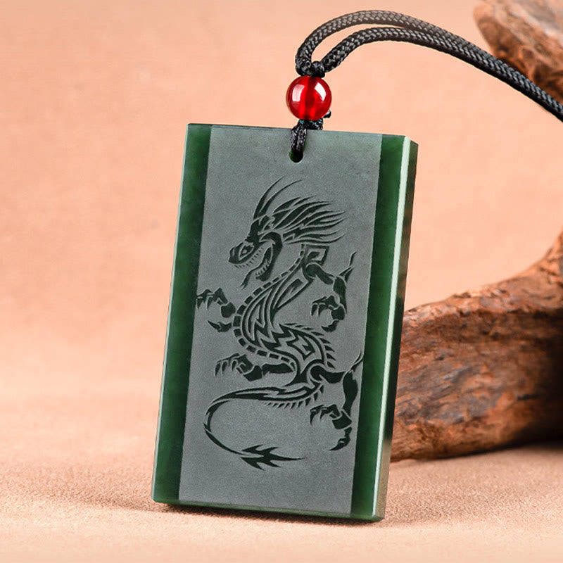 Anhänger Cyan Jade Drachen graviert Erfolg Halskette