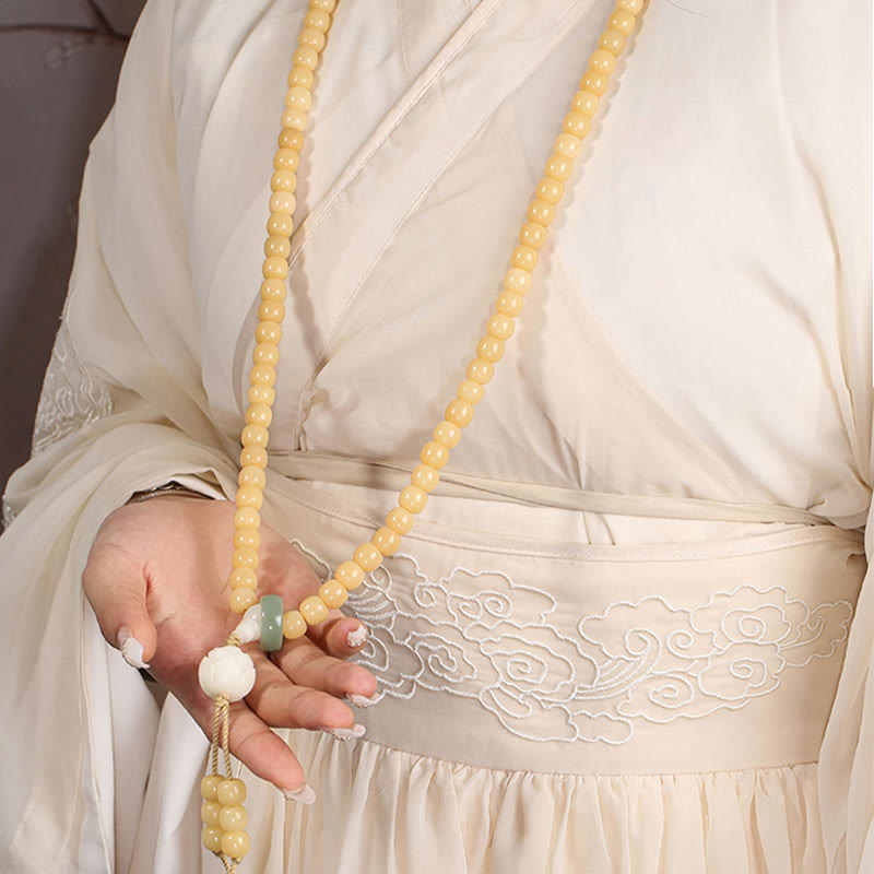 Bodhi Lotus Armband Frieden Harmonie elfenbeinfarben Perlen Hand getragen