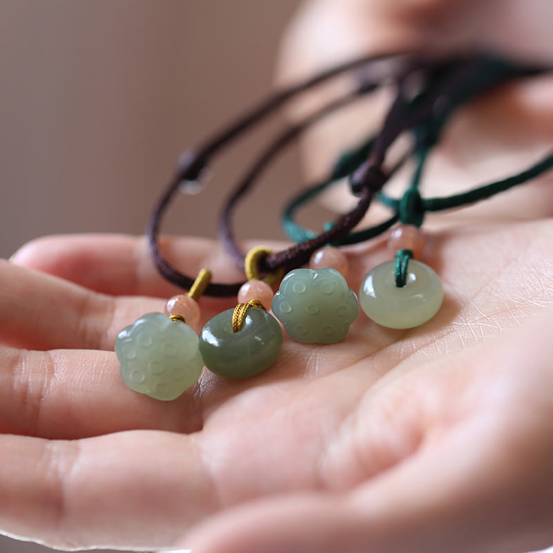 Jade Anhänger Lotusblüte Naturstein grün Kette