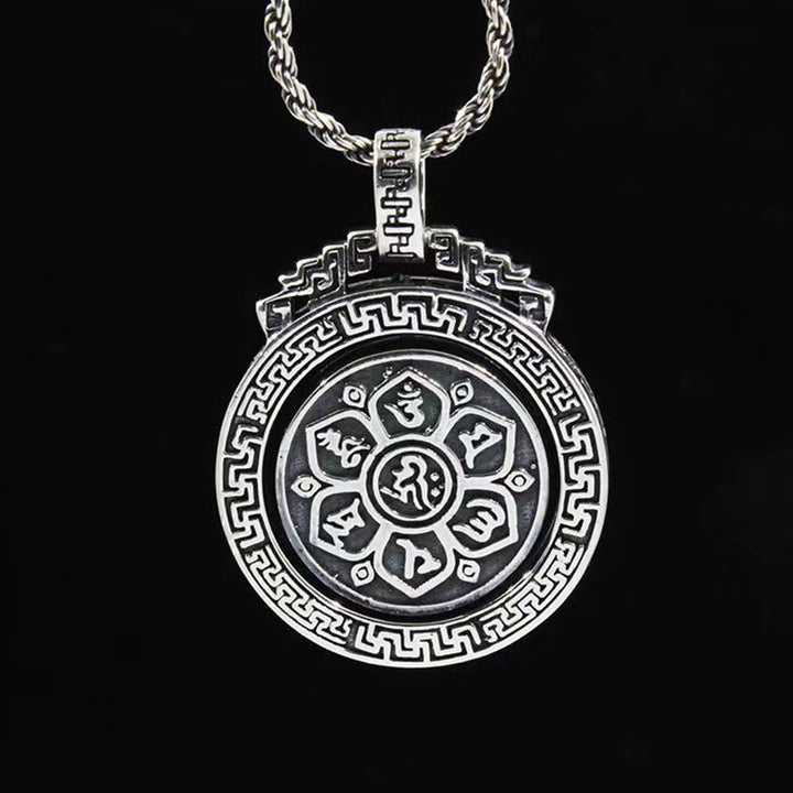 Silberne Kette mit rundem Tibet-Anhänger Om-Symbol Doppel-Vajra Design