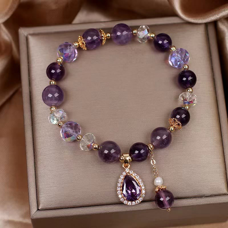 Armband Amethyst – Heilung & Liebe mit lila Steinen und goldenem Anhänger