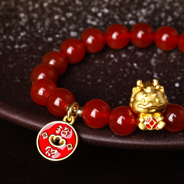 Rotes Achat Armband mit goldenem Drachen Glückscharme Accessoire