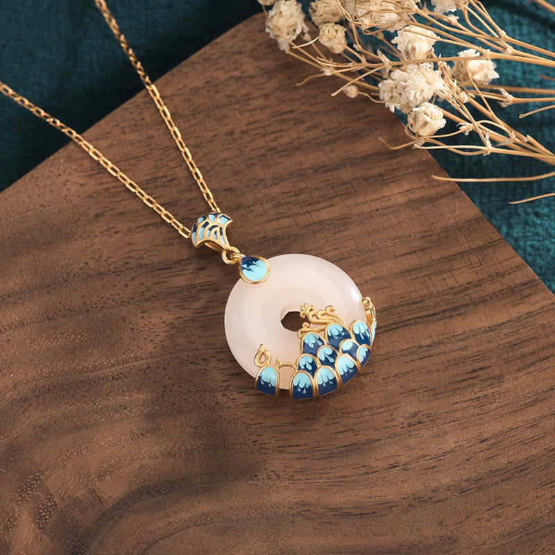 Kette Weiße Jade Friedensverschluss Blautopas Harmonie