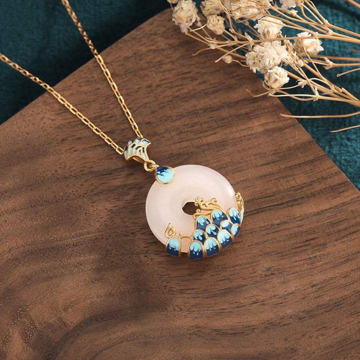 Kette Weiße Jade Friedensverschluss Blautopas Harmonie