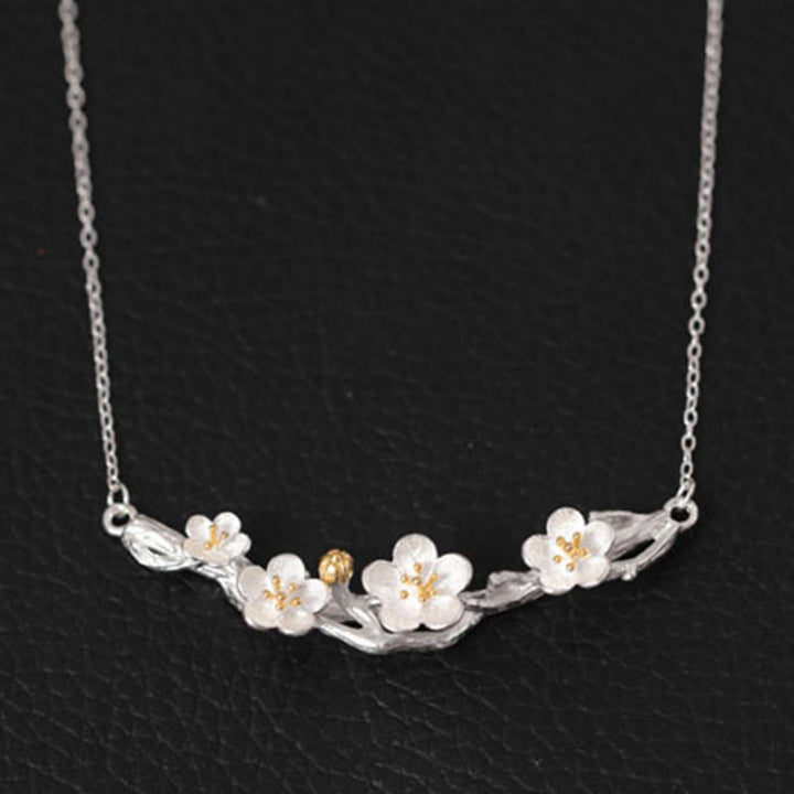 Halskette Silber Blüte Pflaumenblüte Eleganz