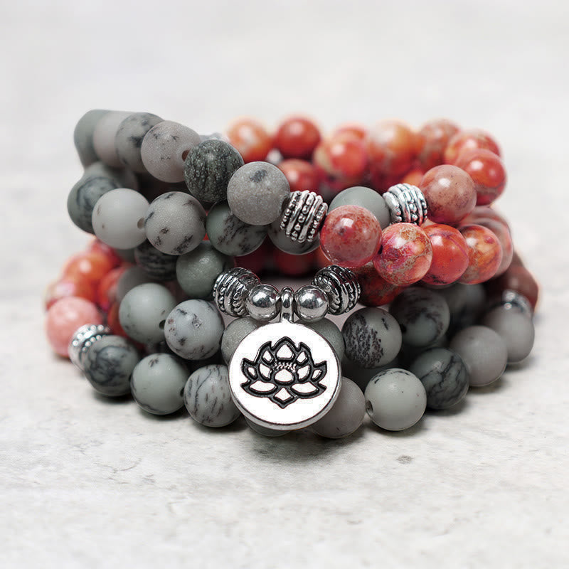 Armband Lotus – Schutz grau rot Naturstein Perlen Lotusanhänger elastisch
