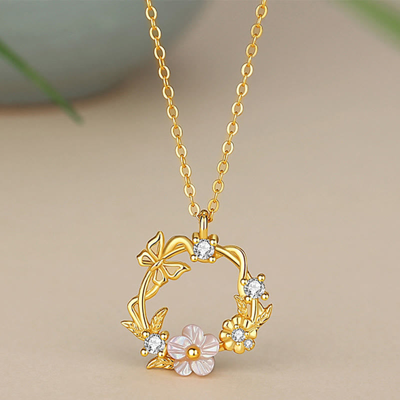 Kette, Gold, Blütenanhänger, elegant