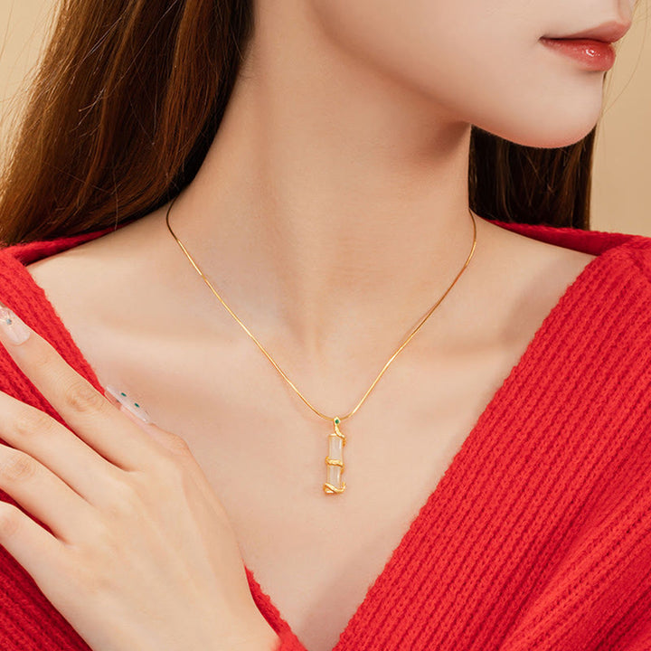 Jade Kette Bambus Anhänger Gold