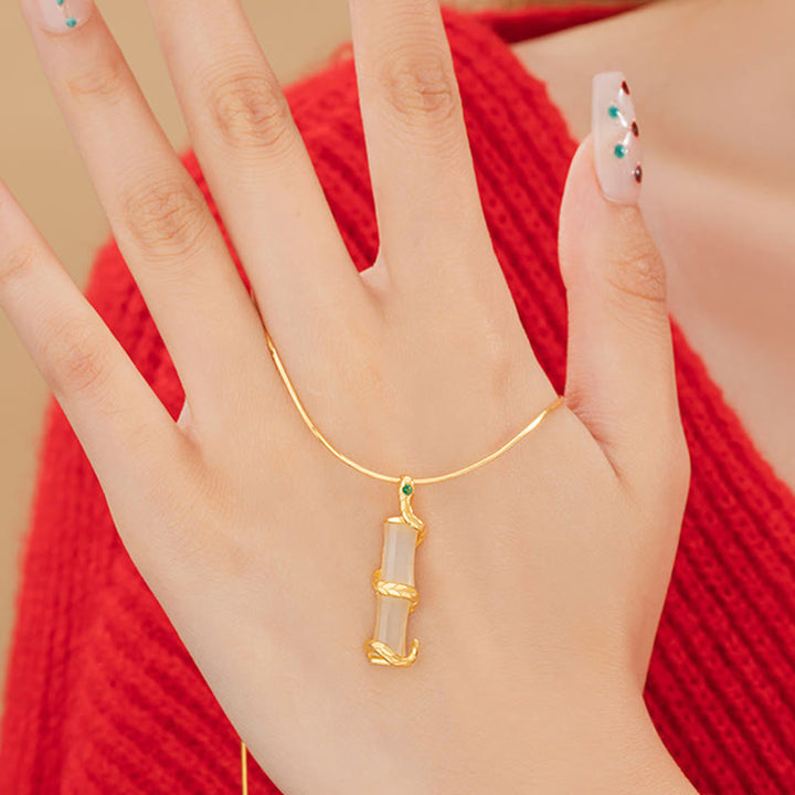 Jade Kette Bambus Anhänger Gold