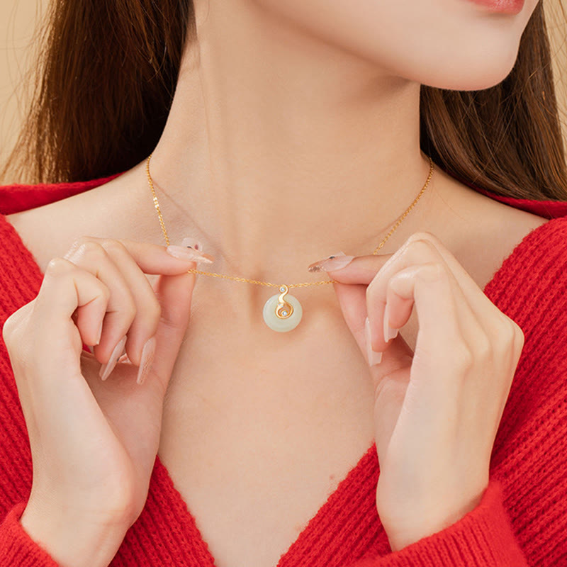 Gold Jade Anhänger Kette Sternzeichen