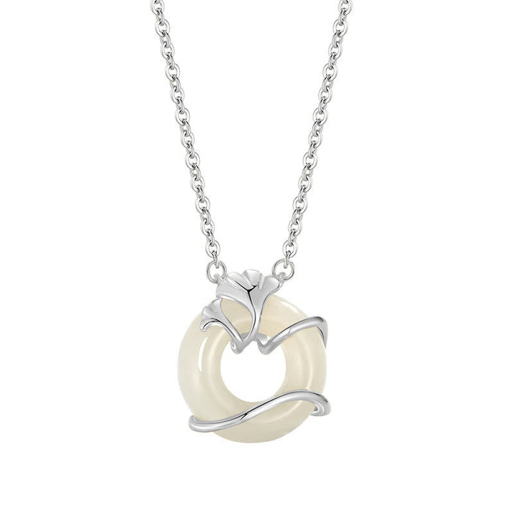 Hetian Jade Kette mit Ginkgoblatt Anhänger in Silber Naturstein