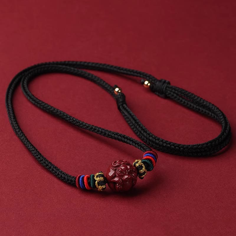 Zinnober Kette schwarzer Nylon Cord farbige Streifen Chinesischer Tierkreis Segen