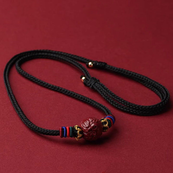 Schwarze Schnurkette mit rotem Zinnober Anhänger Chinesischer Tierkreis Segen