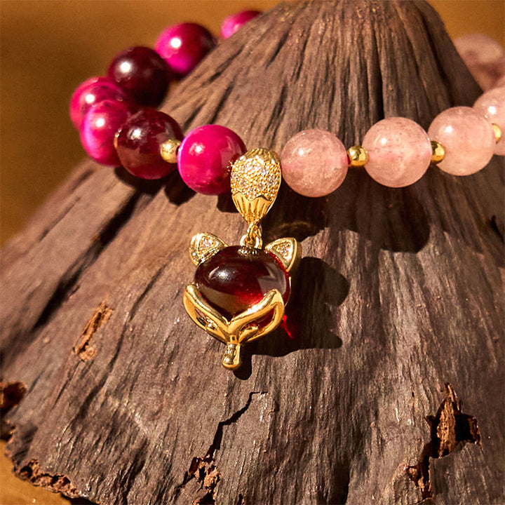 Armband Erdbeerquarz Pixiu mit rosa und roten Steinen eleganter Anhänger