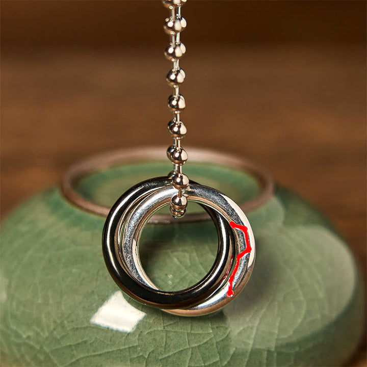 Silberne Kette mit ringförmigem Anhänger Großer Wagen