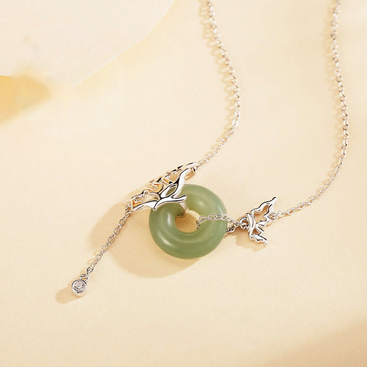 Jade Kette mit grünem Anhänger Vogel Naturstein Schmuck