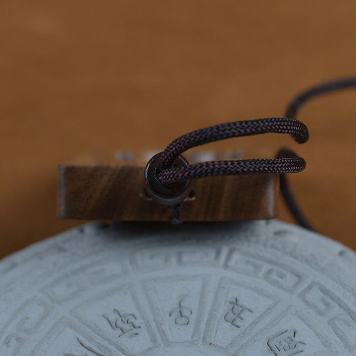Sandelholz Kette mit Buddha-Symbol schwarze Kordel natürlicher Anhänger