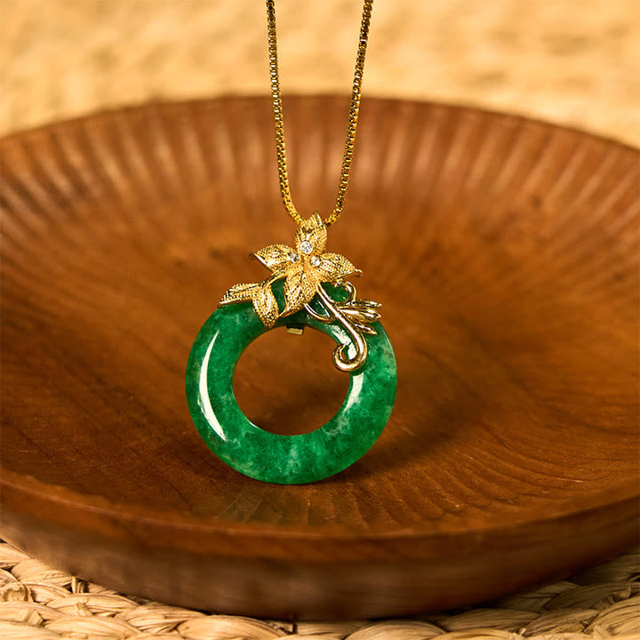 Jade Kette Blume Schnalle Anhänger grün Heilstein Halskette
