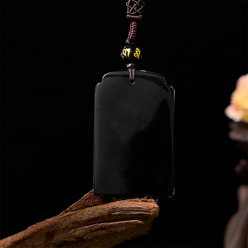 Schwarzer Obsidian Anhänger Kette auf Bambus Naturstein Stärke