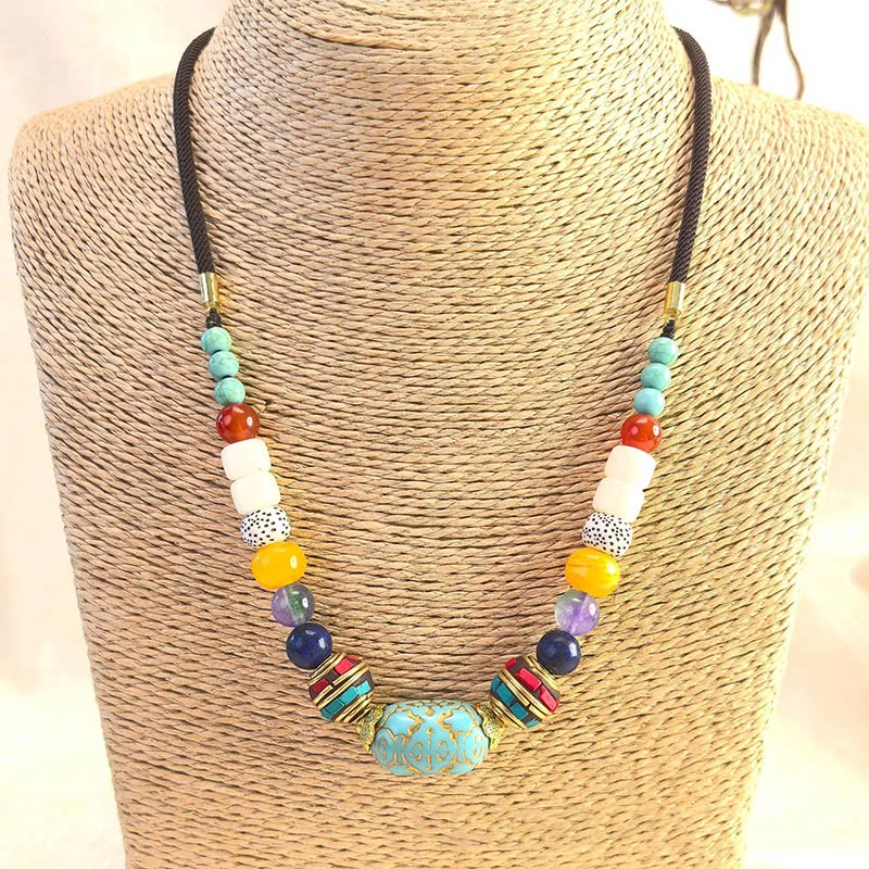 Handgefertigte Chakra Kette mit Türkis Buddha-Perlen Balance