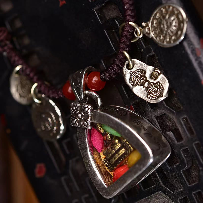 Tibetsteine Kette mehrfarbig mit roten Perlen silberner Anhänger Medizin-Buddha