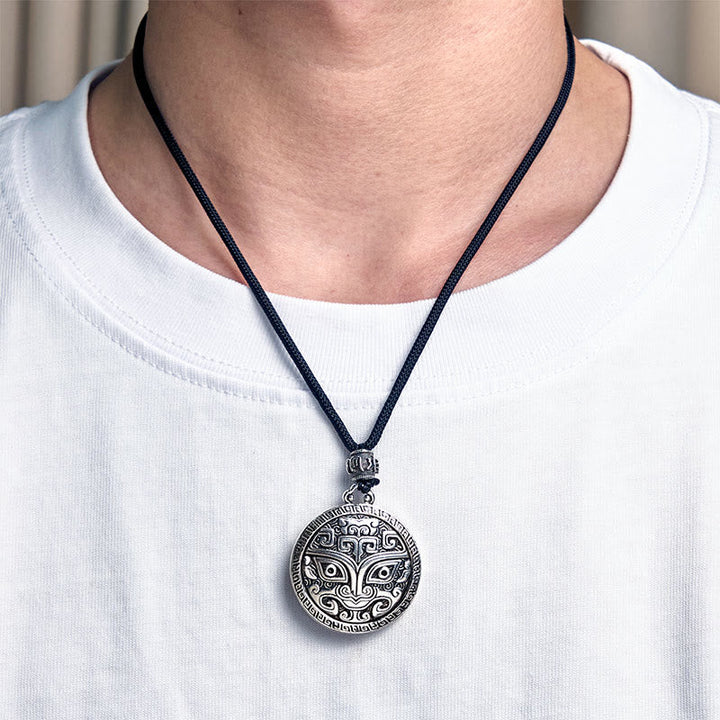 Taotie Kette Kupfer am Hals getragen traditionelles Design Wohlstand