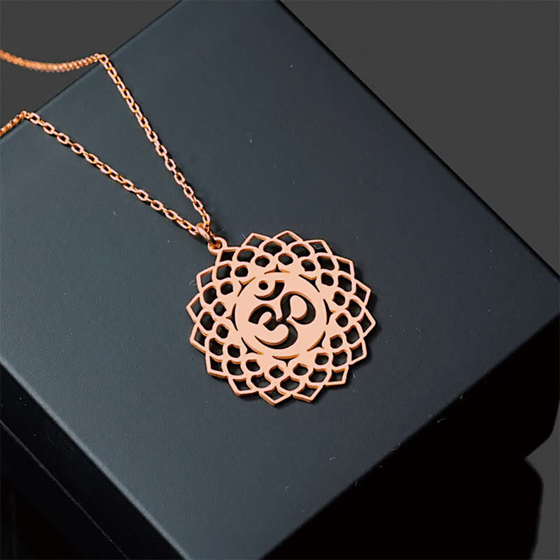 Kette mit Edelstahl Lotus Om Symbol Anhänger in Rose Gold