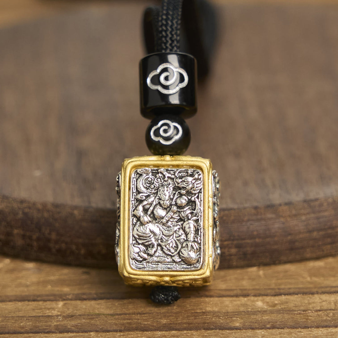 Schwarze Kette Tibetsteine Anhänger gold graviert Wohlstandsgöttin Schutz