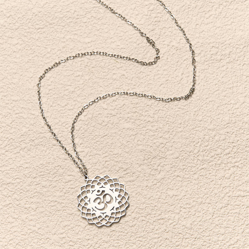 Silberne Edelstahl Kette Lotus Om Symbol Mandala Anhänger