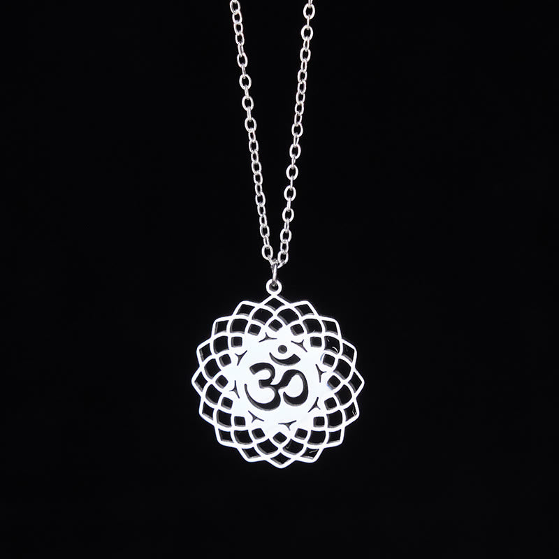 Silberne Kette Om Symbol Lotus Anhänger Edelstahl elegant