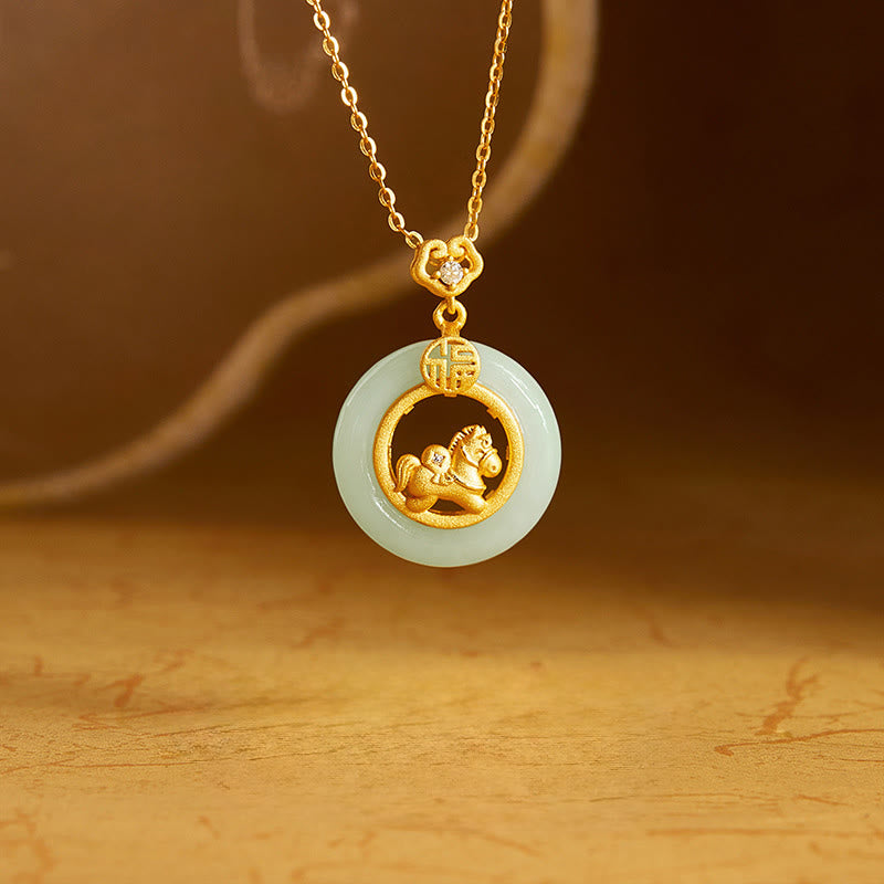 Jade Kette mit goldenem Pferd Anhänger Schnalle 925er Silber – Glück