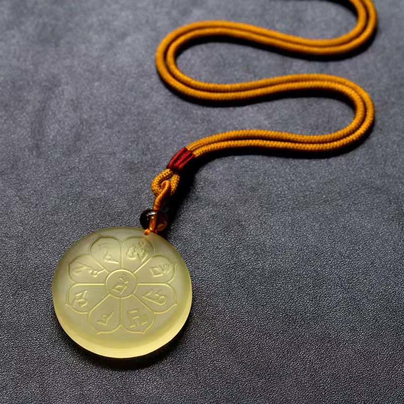 Gelbe buddhistische Kette Liuli-Kristall Achtblatt Wohlstandsgott mit grünem runden Anhänger