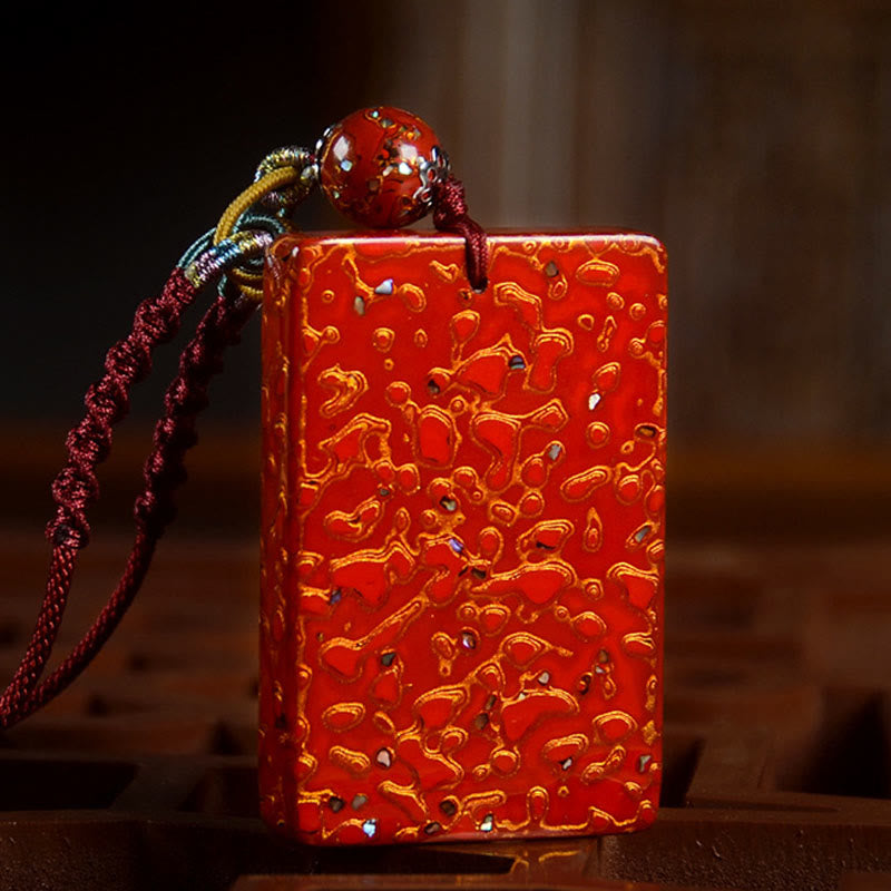 Rote Jade Anhänger Kette mit Sandelholz Quast Buddha Schutz