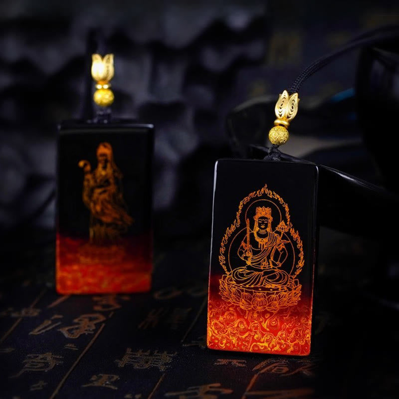 Buddha Anhänger Kette Sandelholz Geburtsbuddha Tierkreis bernsteinfarben goldene Kappe