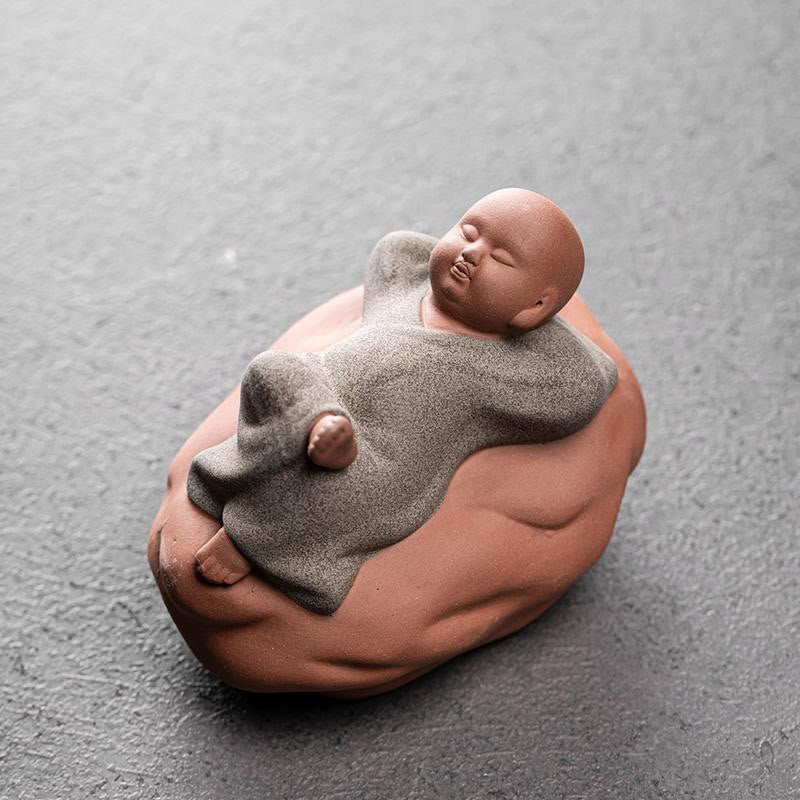Zen Meditation Buddha Mönch Keramik Ruhender Mönch Grau