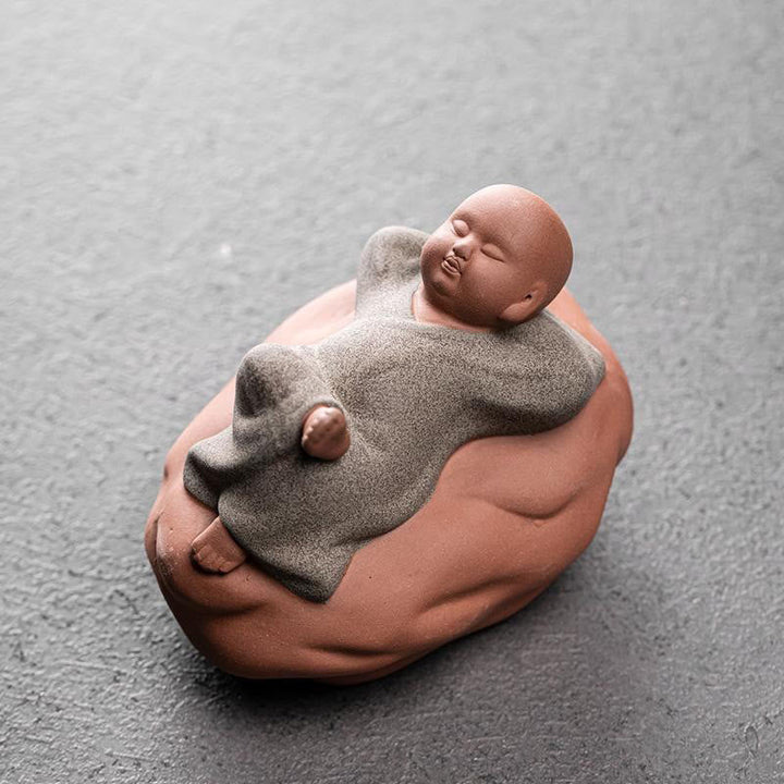 Zen Meditation Buddha Mönch Keramik Ruhender Mönch Grau