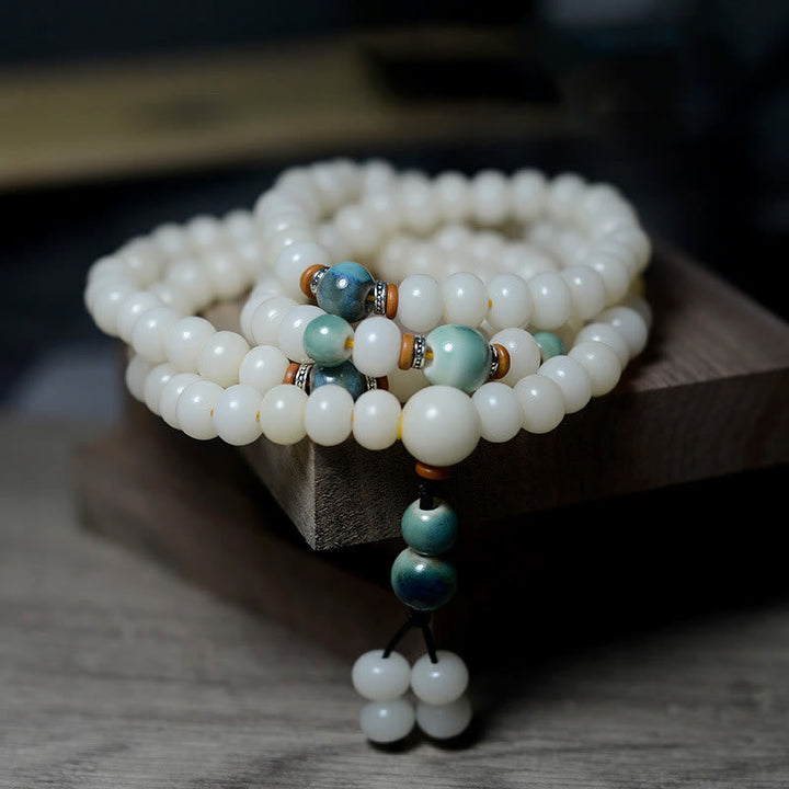 Mala 108 Perlen Bodhi – Ruhe Armband weiß grüne Natursteine elastisch