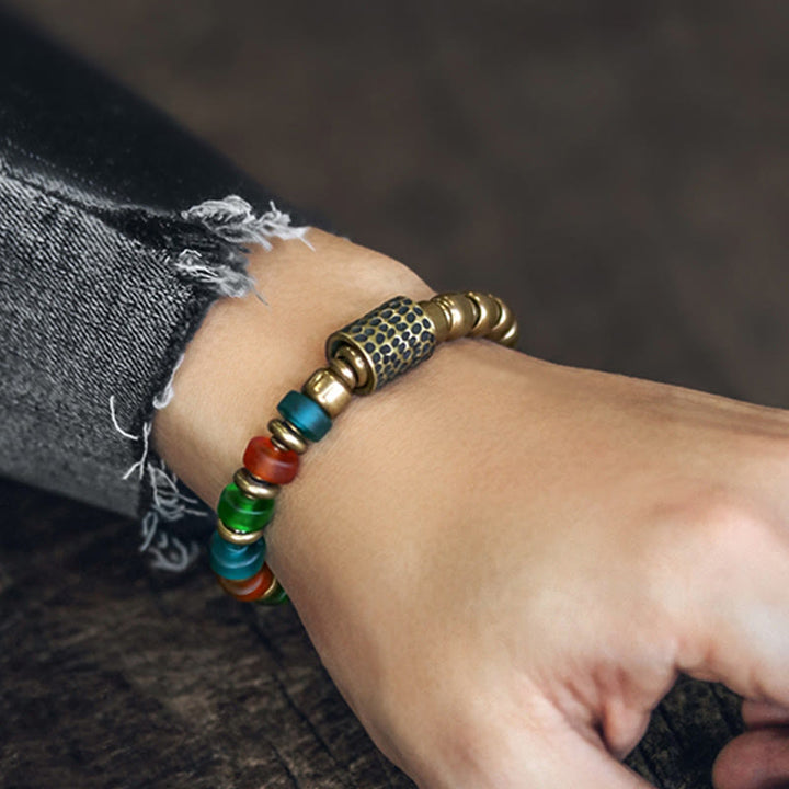 Armband Kupfer Colorful Wohlstand mit bunten Perlen am Handgelenk getragen