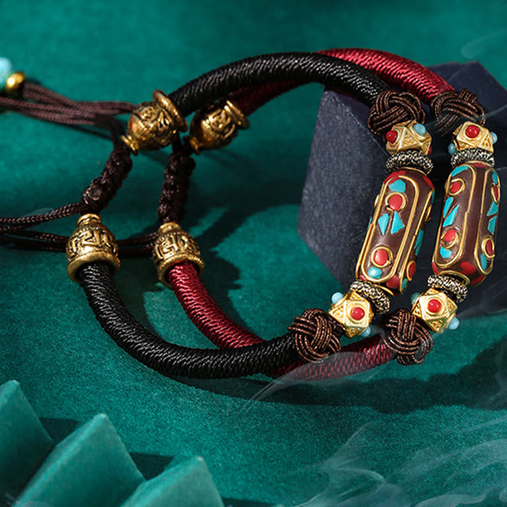 Tibetisches Armband Türkis Om Mani Padme Hum Stärke Handgelenk getragen