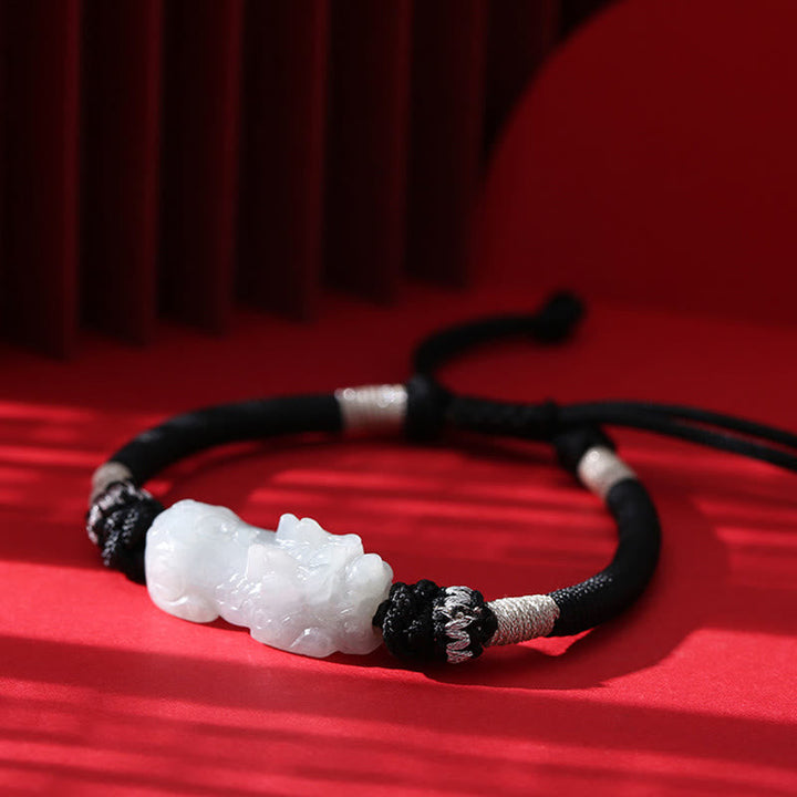 Armband Jade Pixiu – Glück & Wohlstand weißer Stein schwarzes Textilband